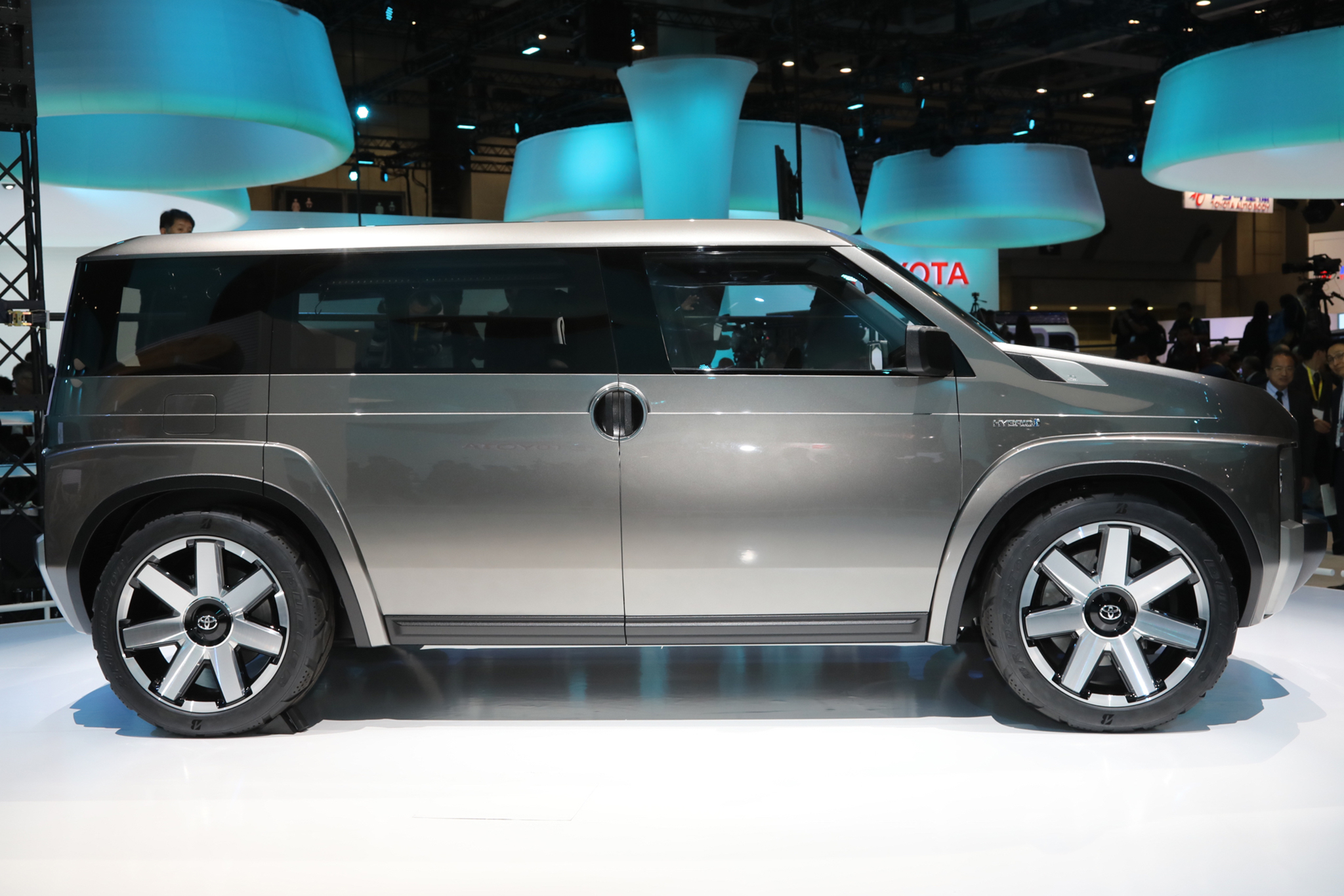 Toyota-TJ-Cruiser-concept-side-profile.jpg