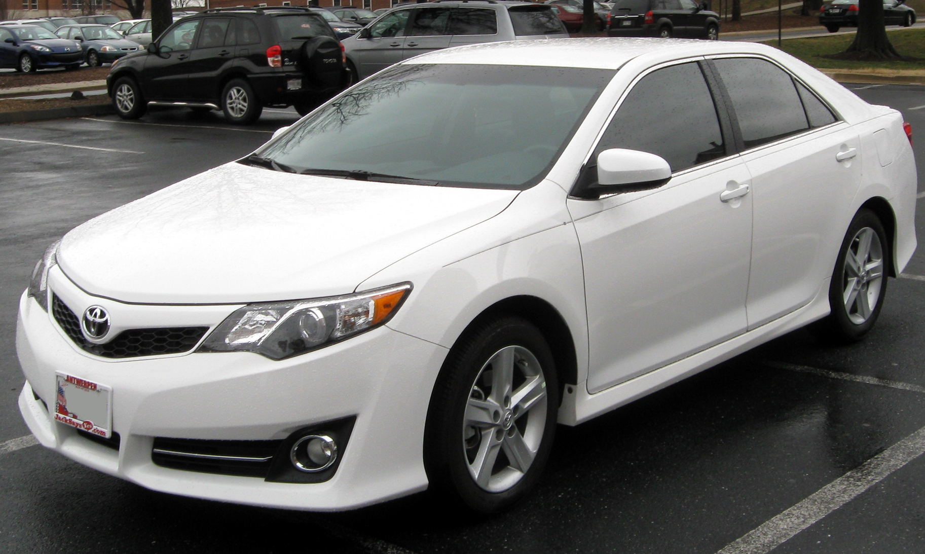 2012_Toyota_Camry_SE_--_02-29-2012.JPG