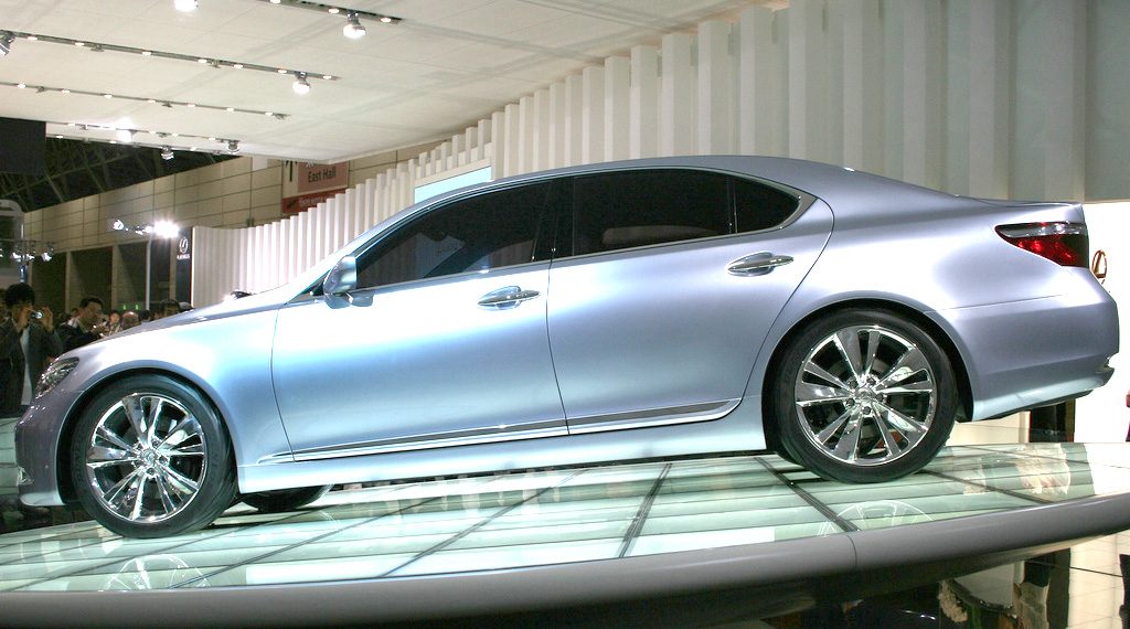 Lexus_LF-Sh_concept.jpg