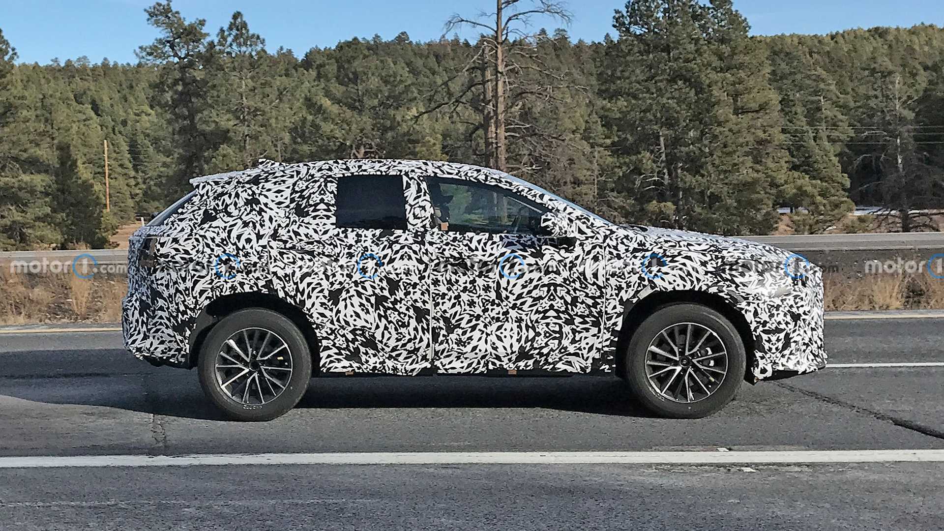 2022-lexus-nx-side-spy-photo.jpg