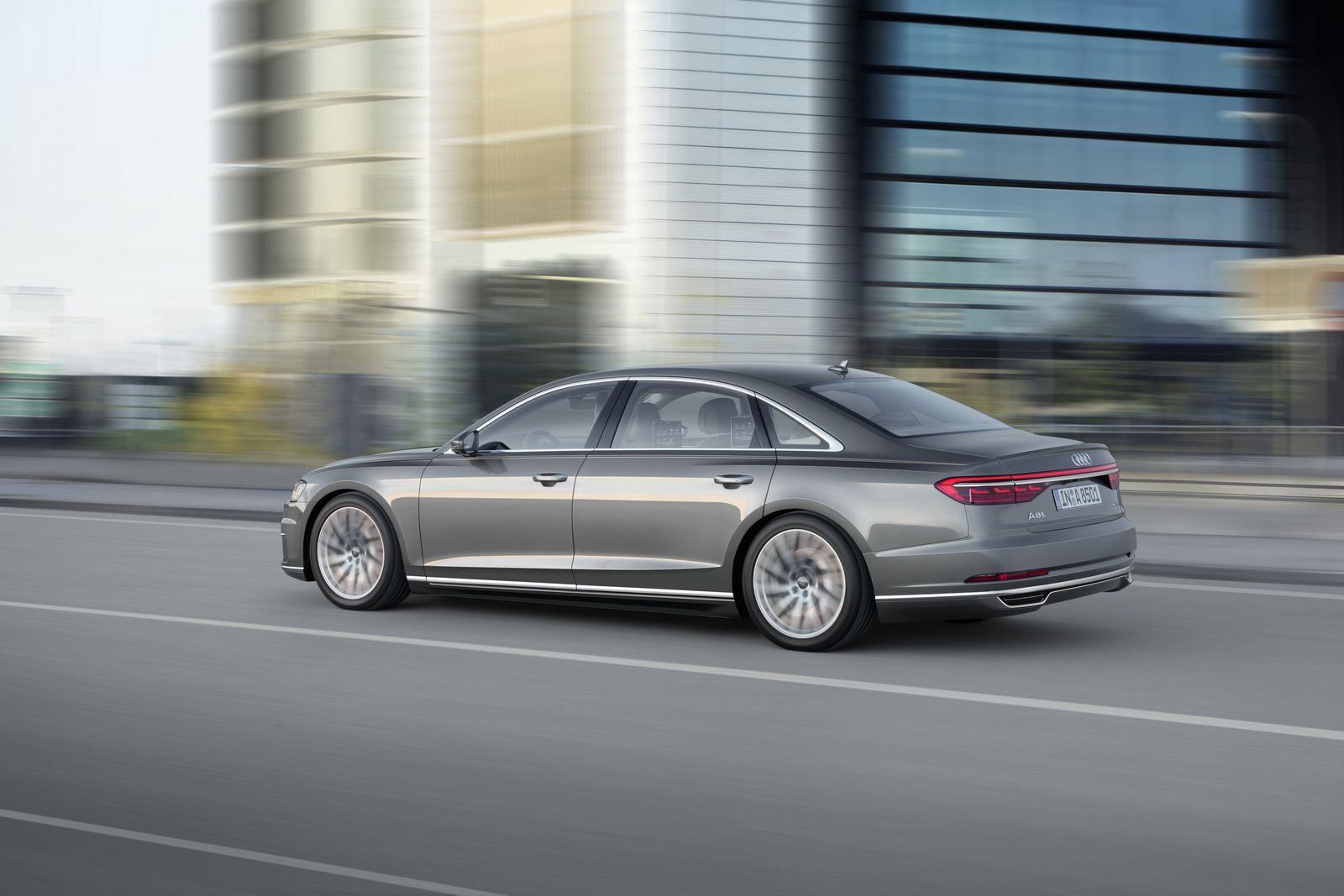 Audi-A8-35.jpg