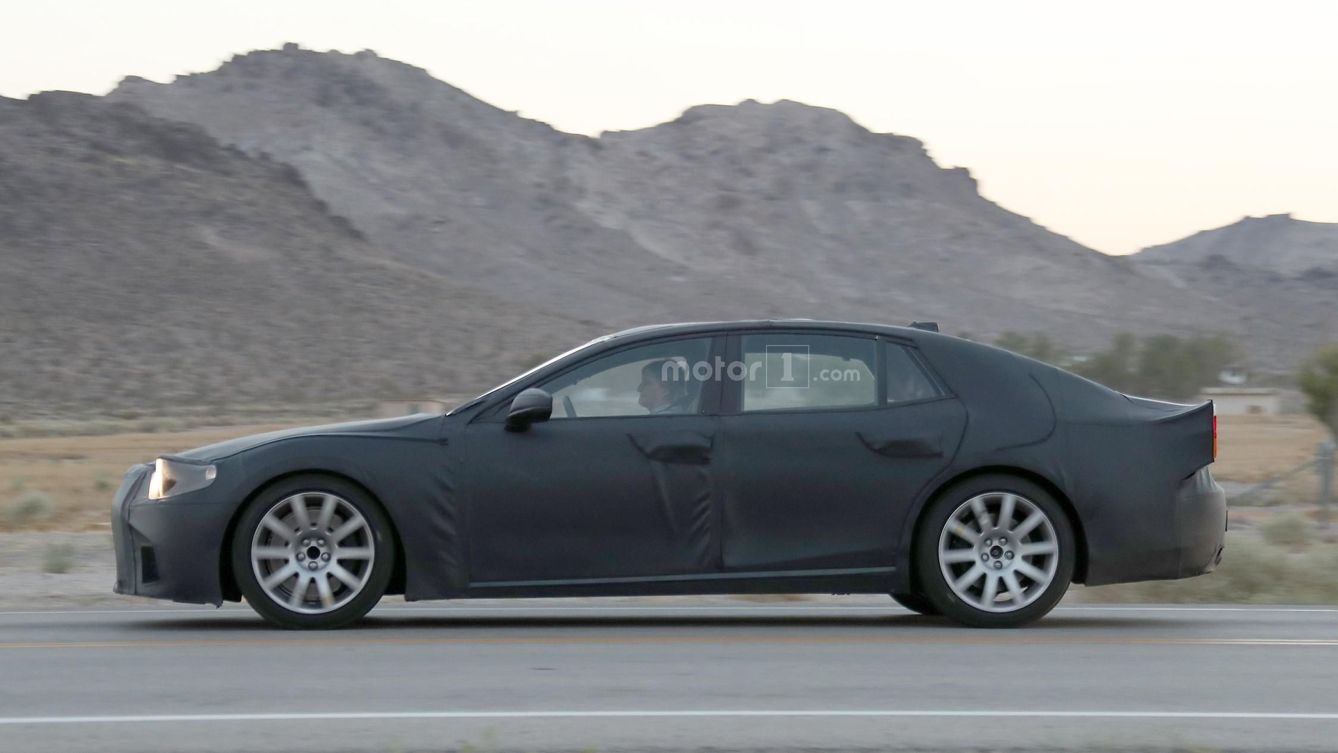 2018-lexus-ls-spy-photo.jpg