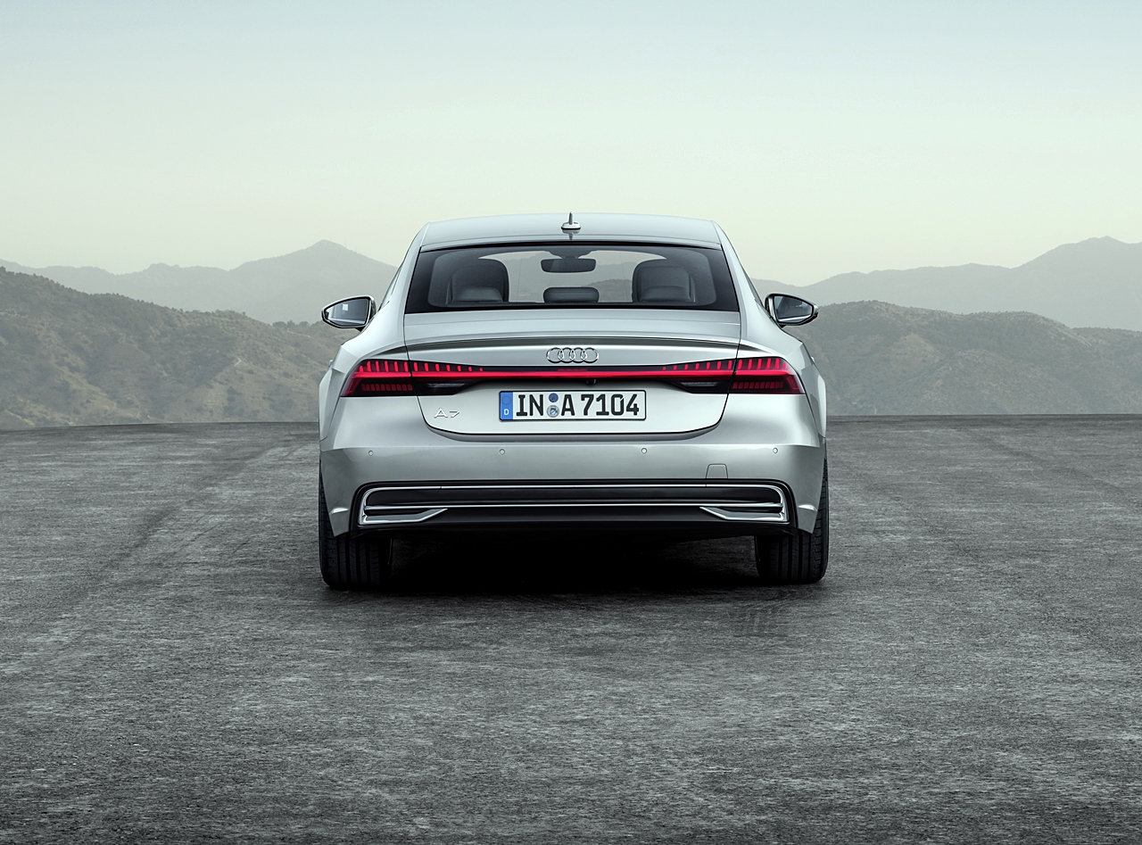 2018_audi_a7_sportback_23.jpg