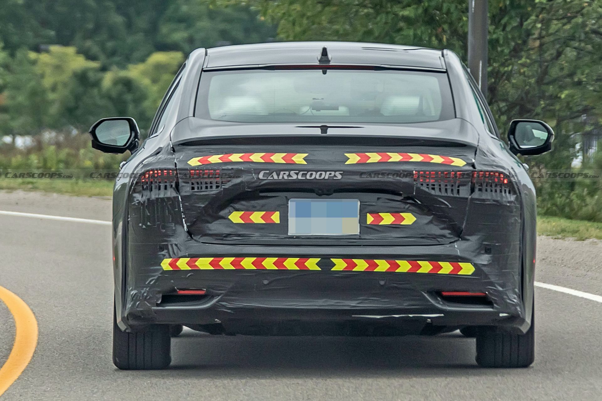 2021-Toyota-Mirai-spy-shots-7.jpg