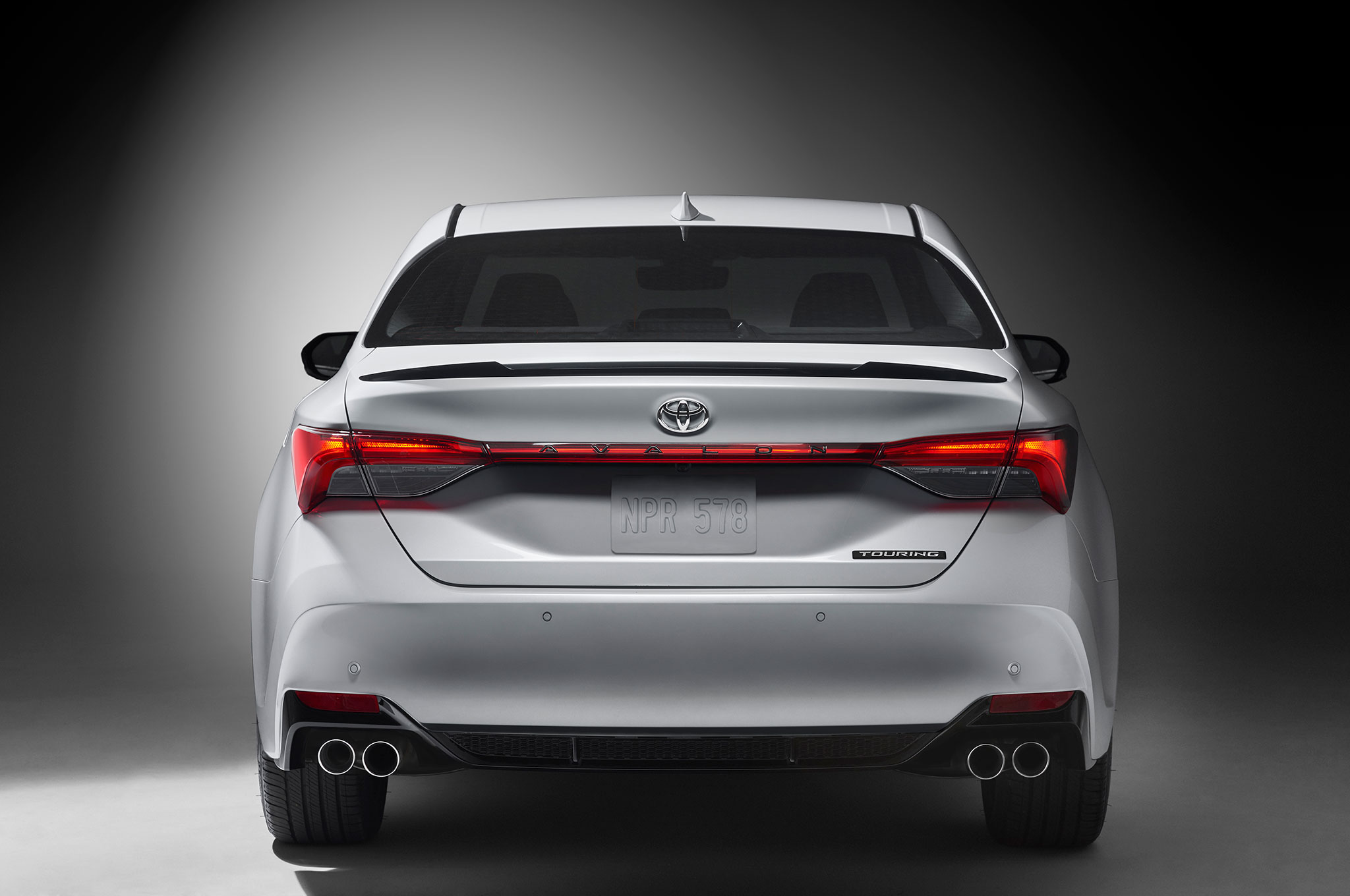2019-Toyota-Avalon-Touring-rear-view.jpg
