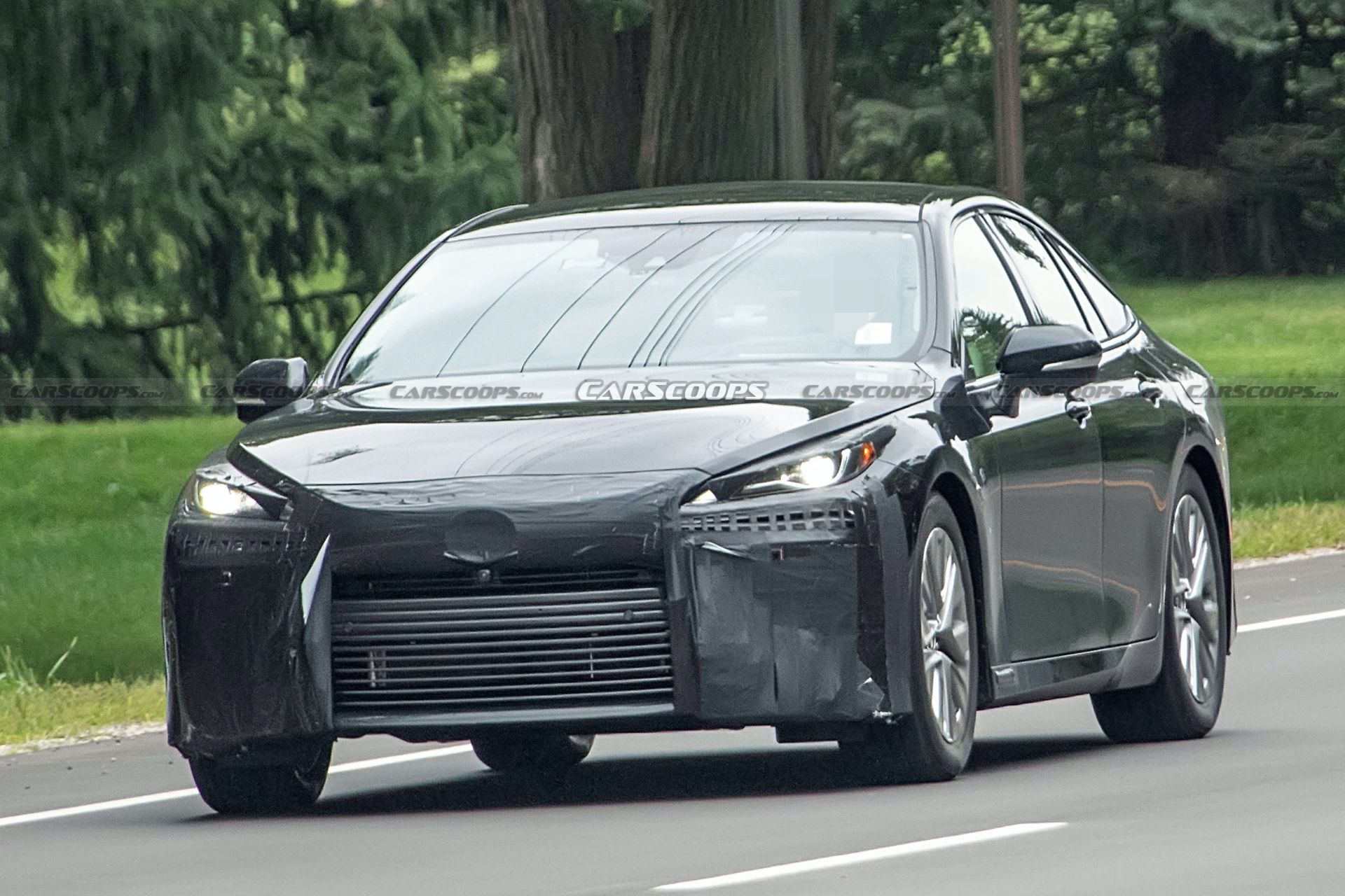 2021-Toyota-Mirai-spy-shots-1.jpg