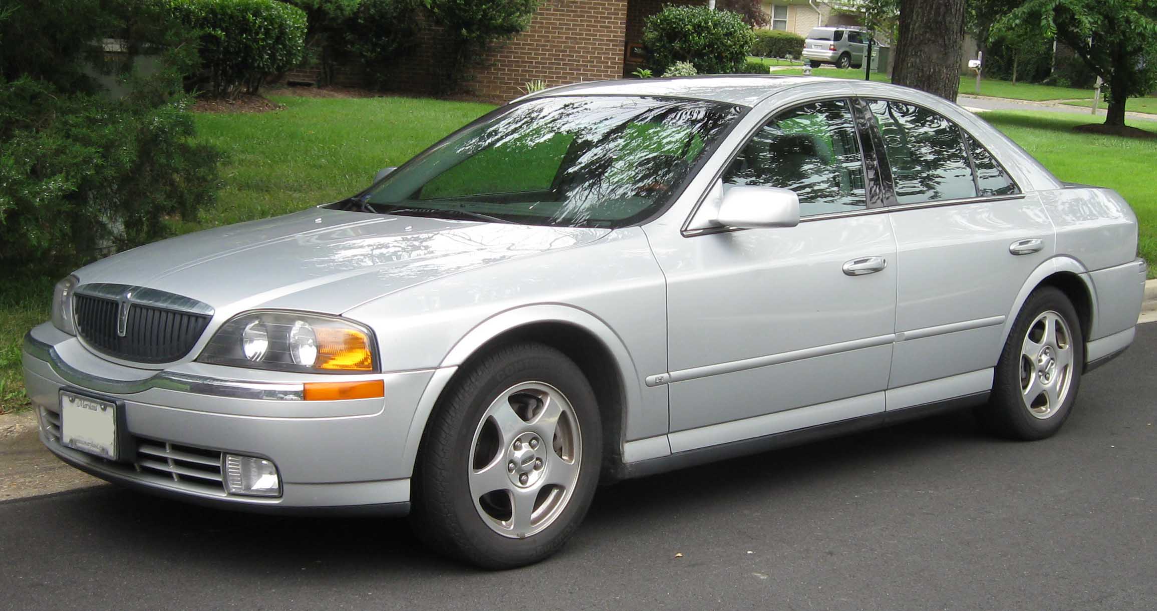 00-02_Lincoln_LS_2.jpg