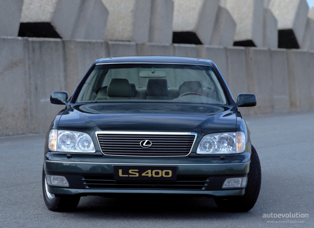LEXUSLS-3401_4.jpg