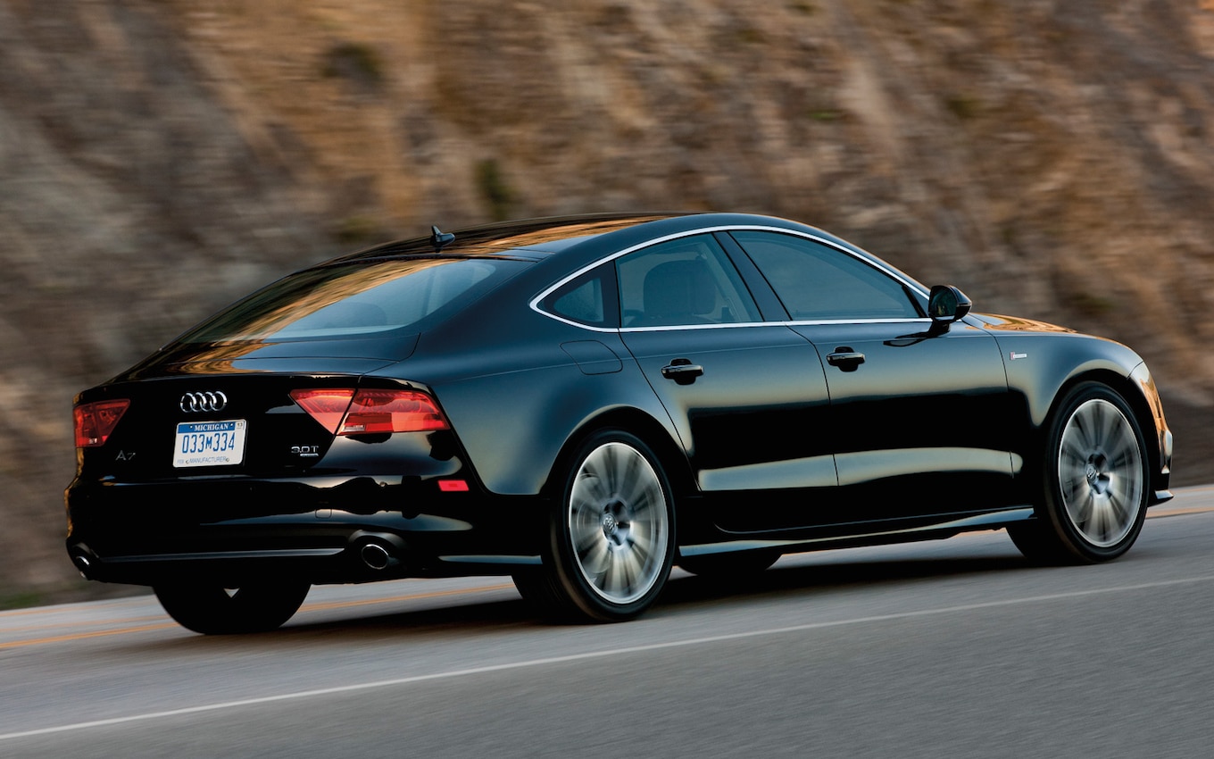 2012-Audi-A7-passengers-rear-view.jpg