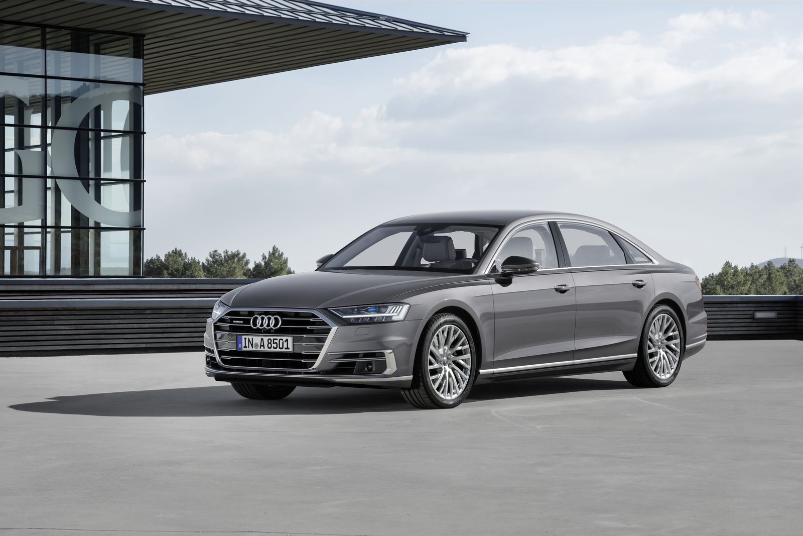 Audi-A8-32.jpg