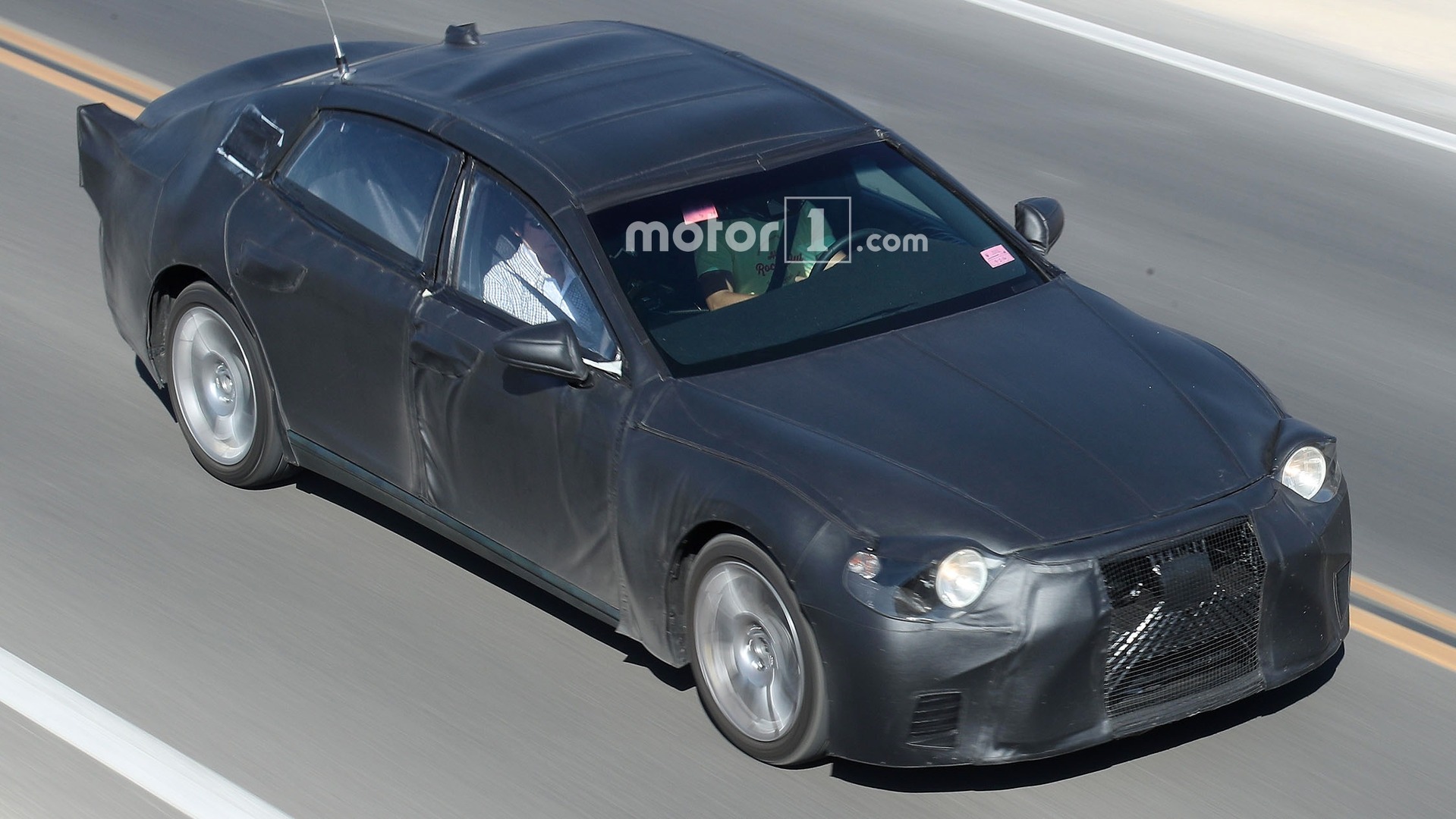 2018-lexus-ls-spy-photos.jpg