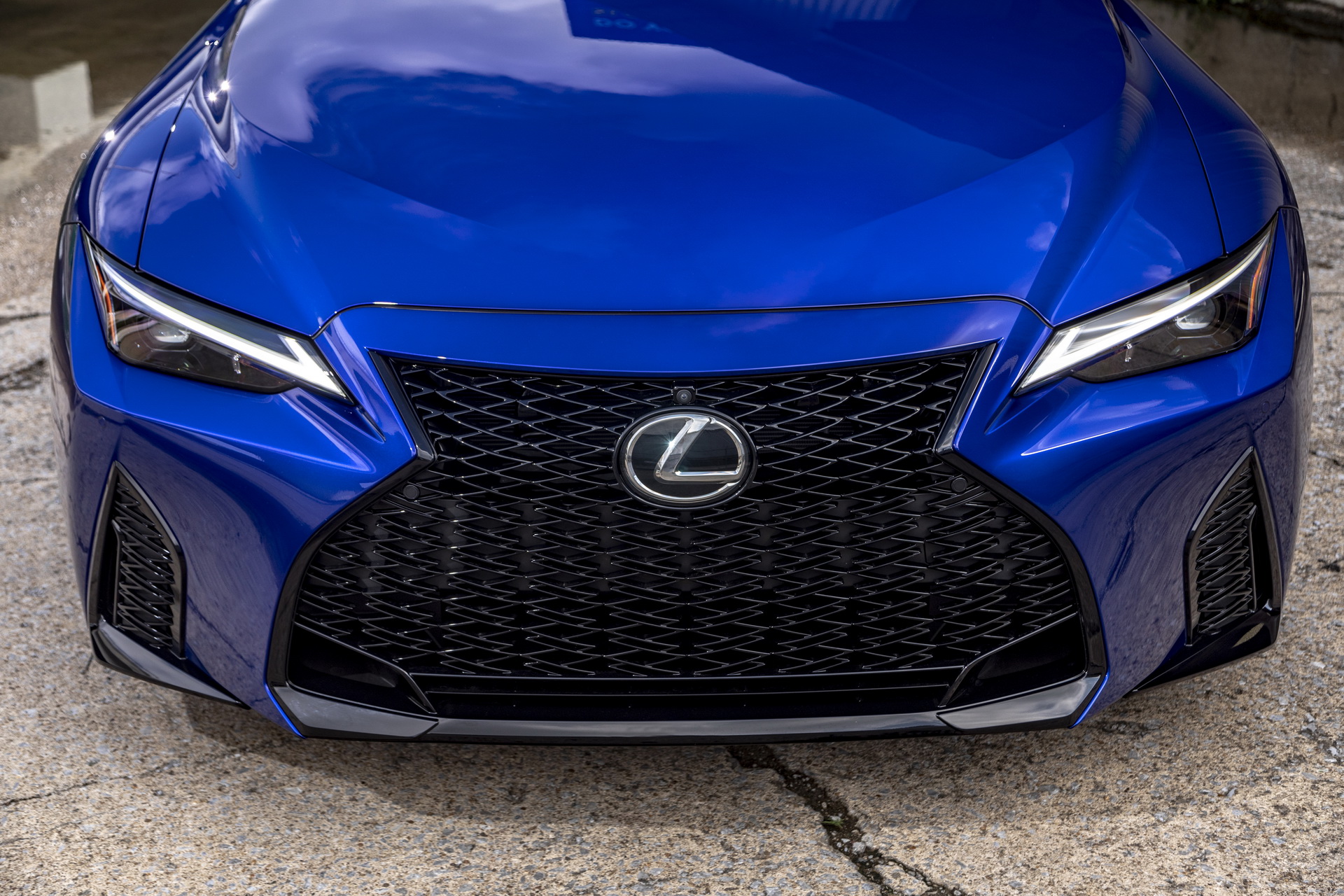 2021-lexus-is-australia-4.jpg