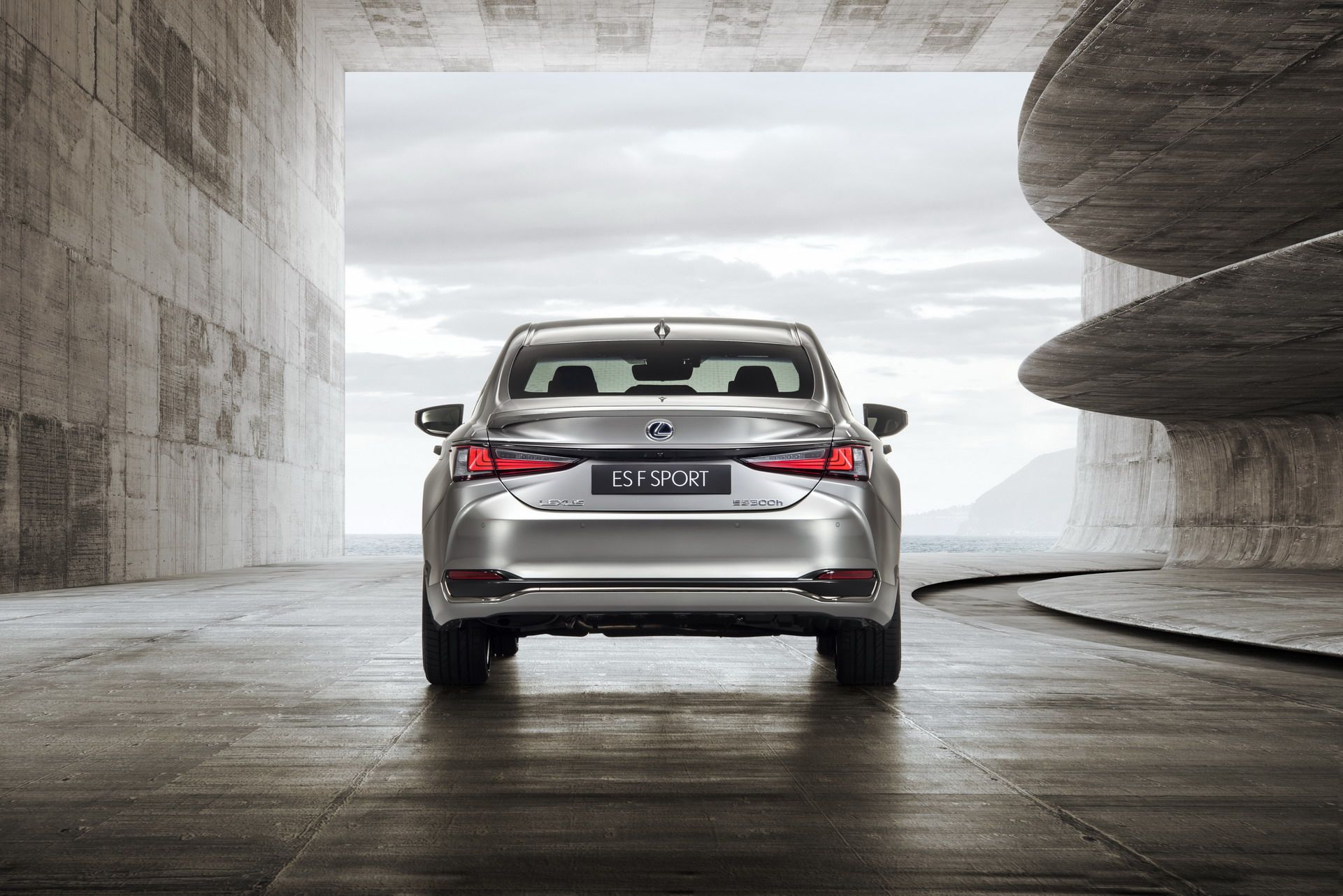 2019-Lexus-ES-EU25.jpg