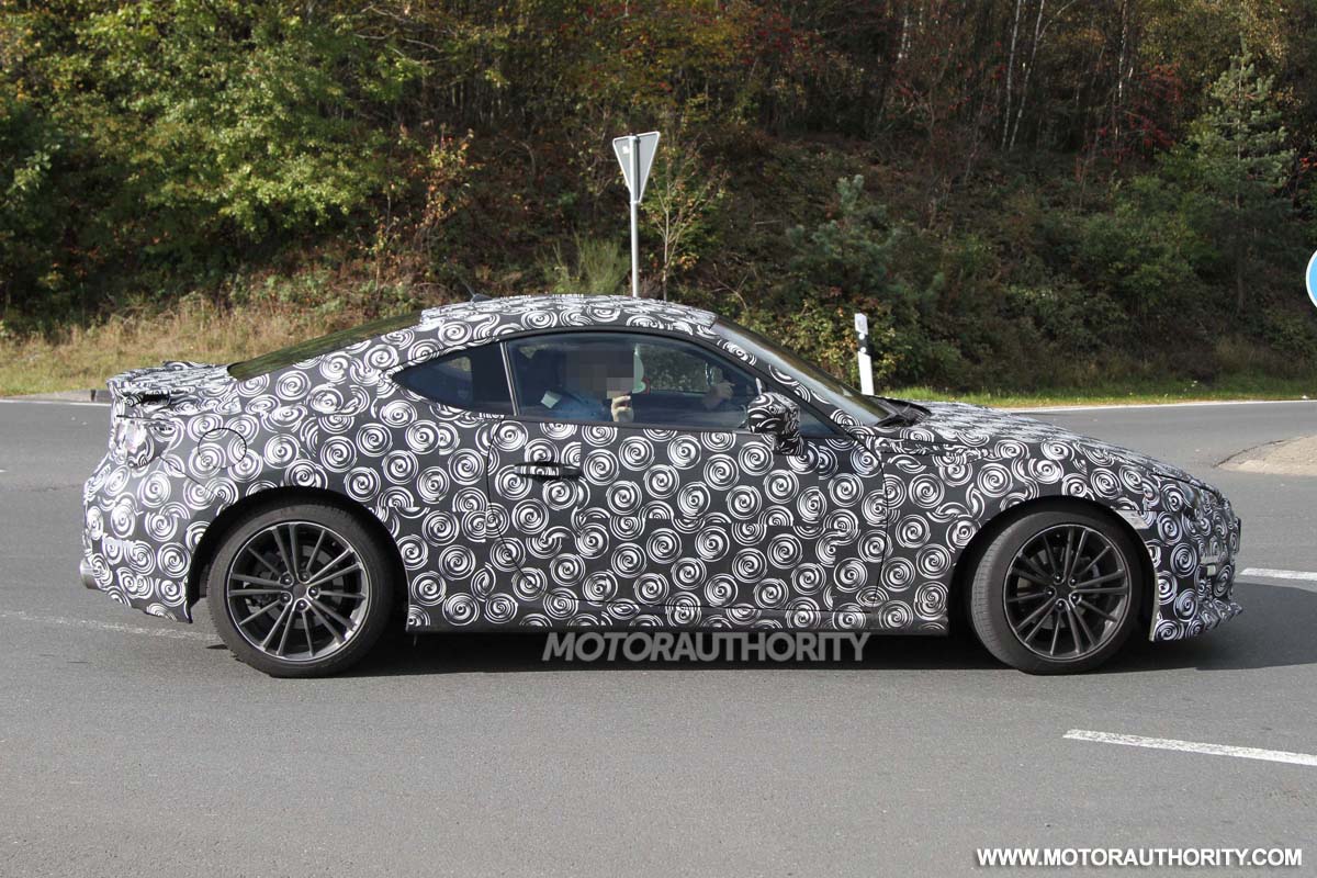 2012-subaru-brz-coupe-spy-shots_100366512_h.jpg