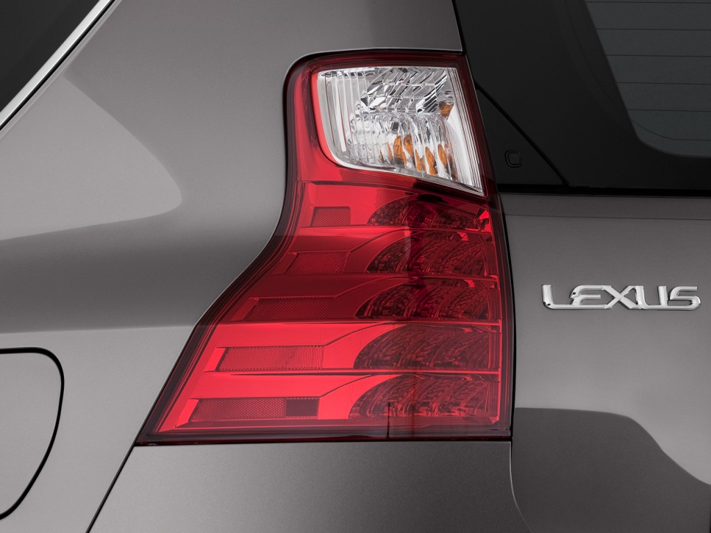 2011-lexus-gx-460-4wd-4-door-tail-light_100327719_l.jpg