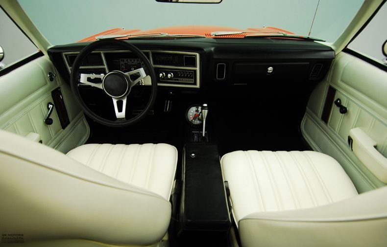 1977-plymouth-volare-road-runner