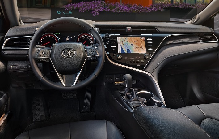 2020-Toyota-Camry-interior2-cropped.jpg