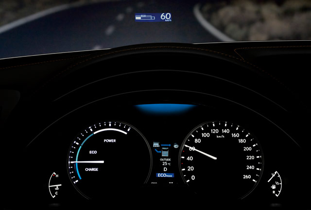 2013 Lexus GS 450h Heads Up Display