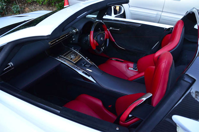 Lexus LFA Roadster Interior