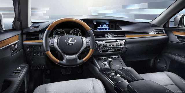 2013 Lexus ES Interior