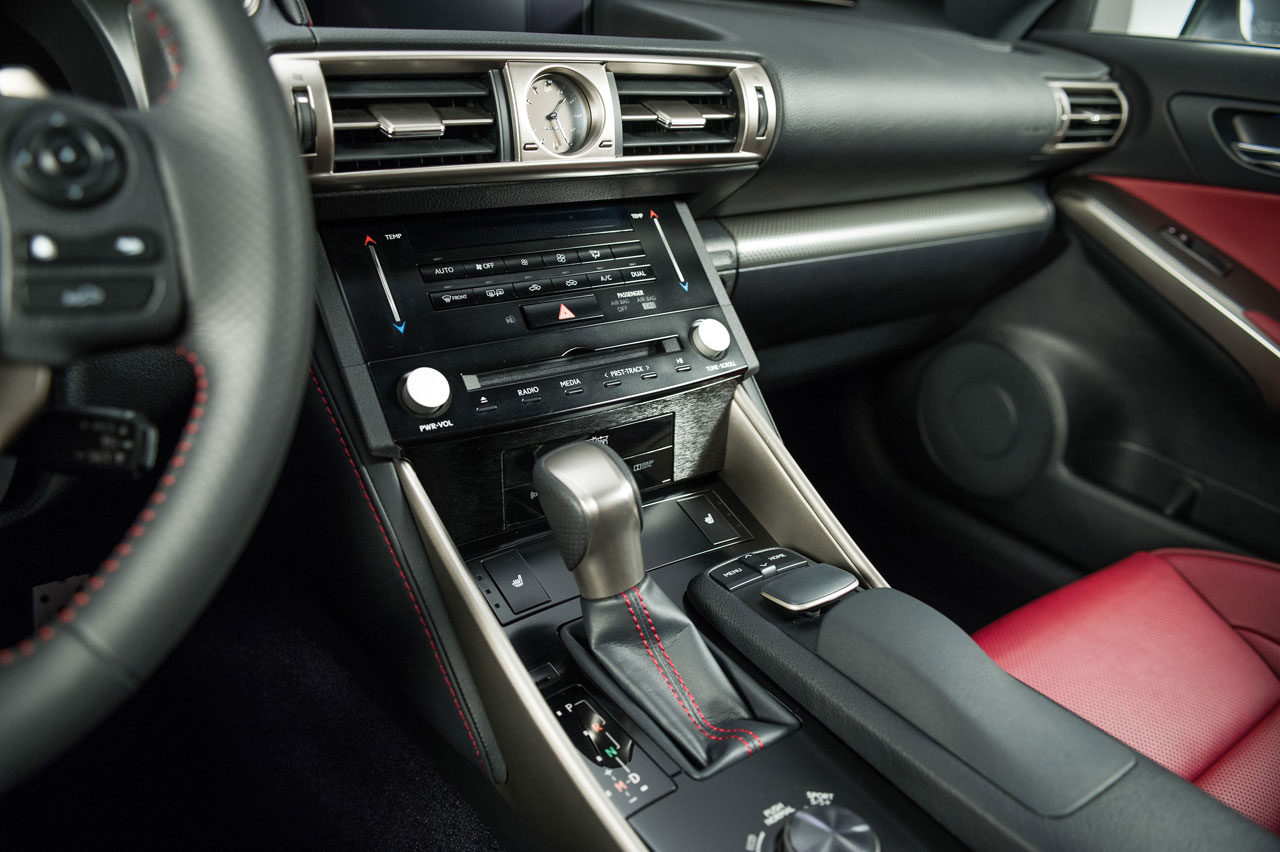 A Closer Look At The 2014 Lexus Is Interior Lexus Enthusiast