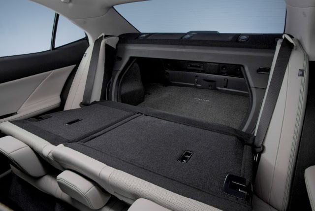 Lexus IS Rear Folding Seats