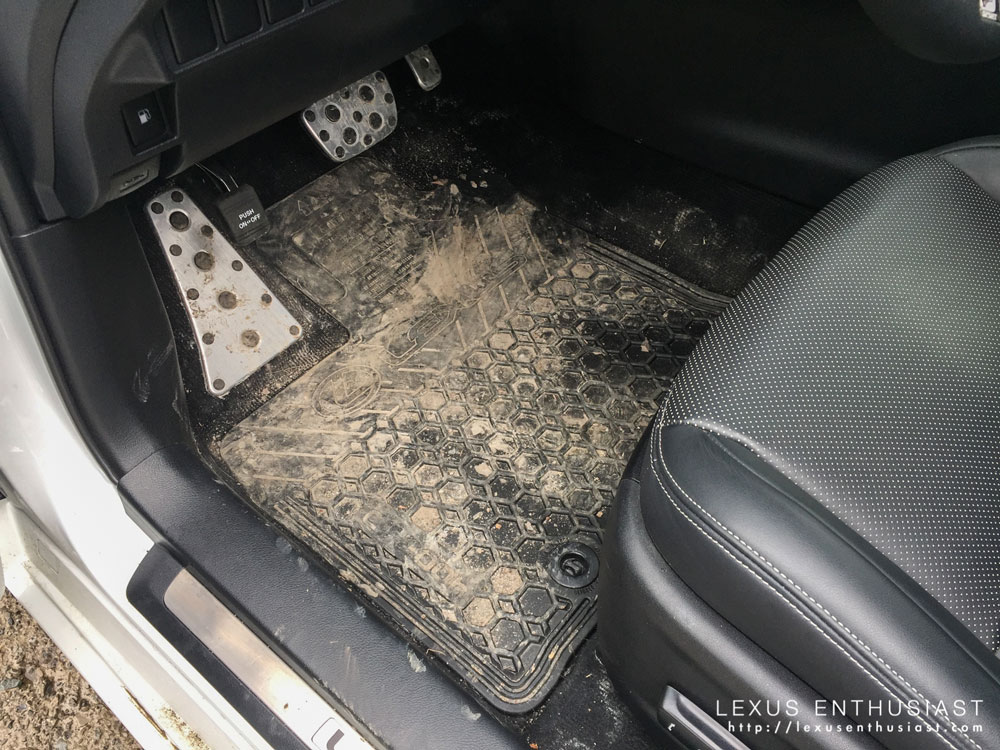 Lexus Mud Wet Weather