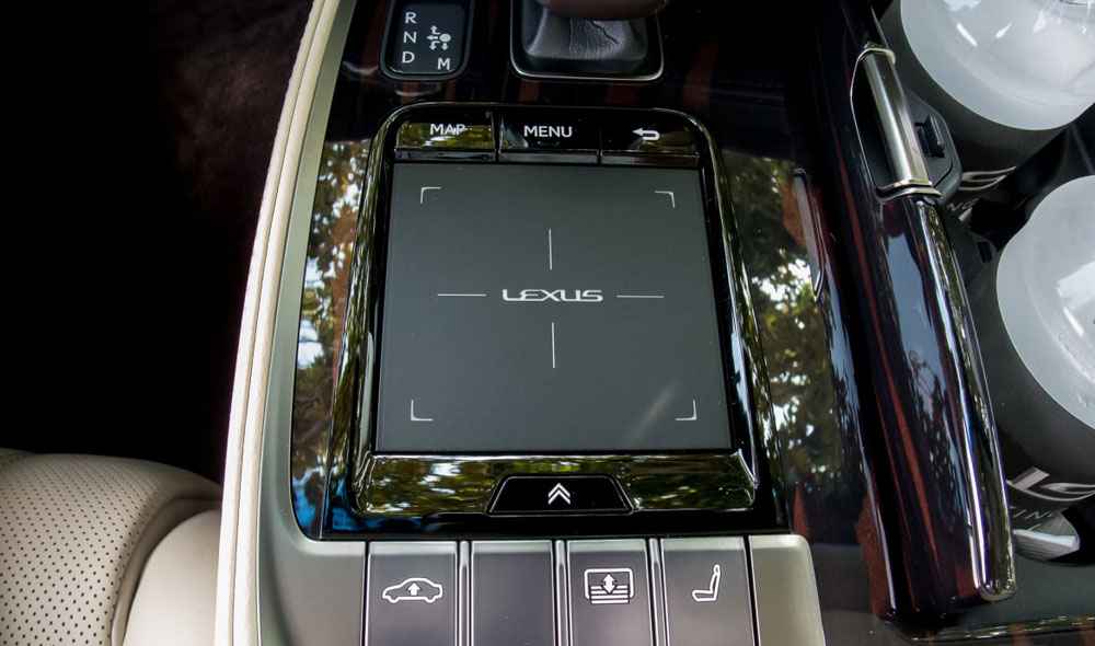 Lexus LS Touchpad