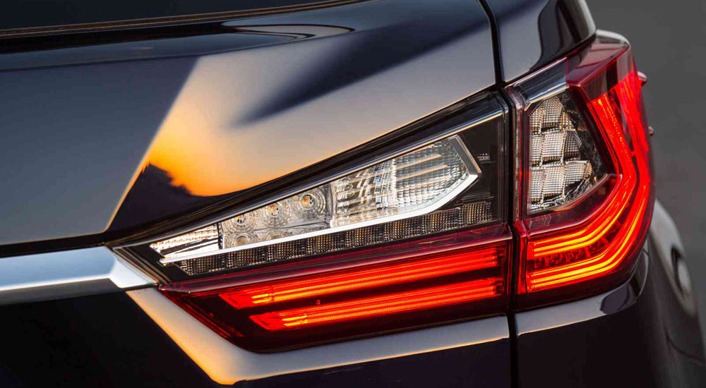 Lexus RX 450h 2016 model taillight