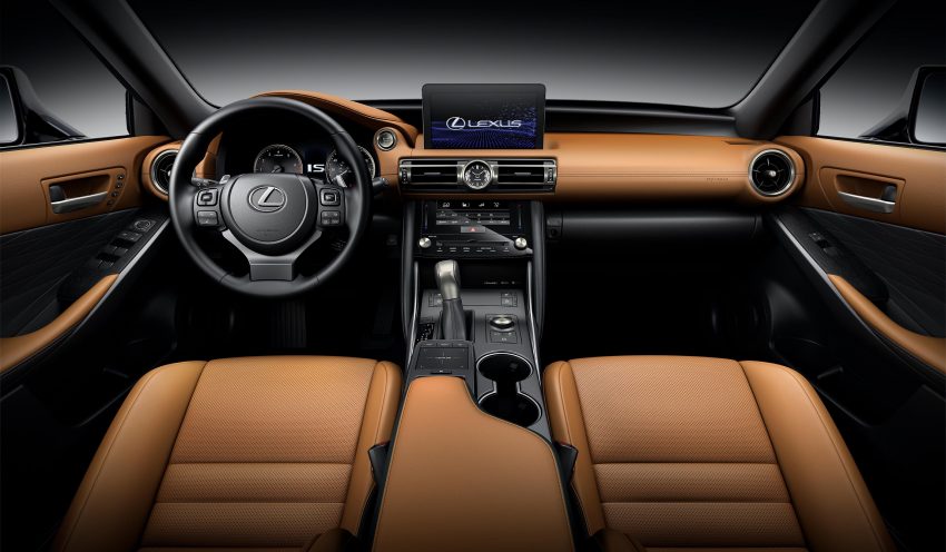 Lexus IS interior