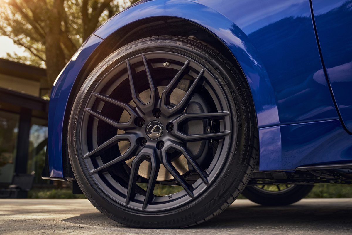 Lexus IS Wheel Blue