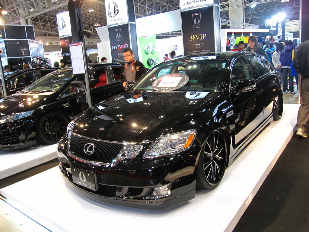 Tokyo Auto Salon: Lexus LS with a Spindle Grille & Louis Vuitton