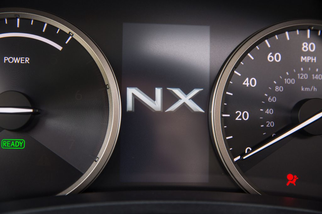 2015-Lexus-NX-300h-039