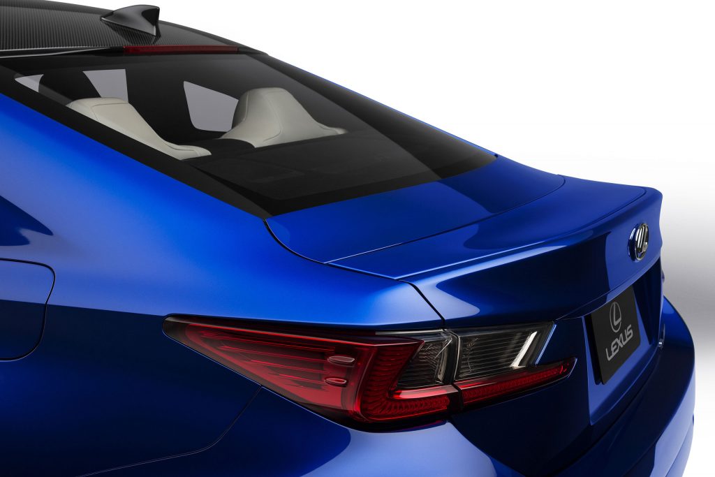 2015-Lexus-RC-F-016