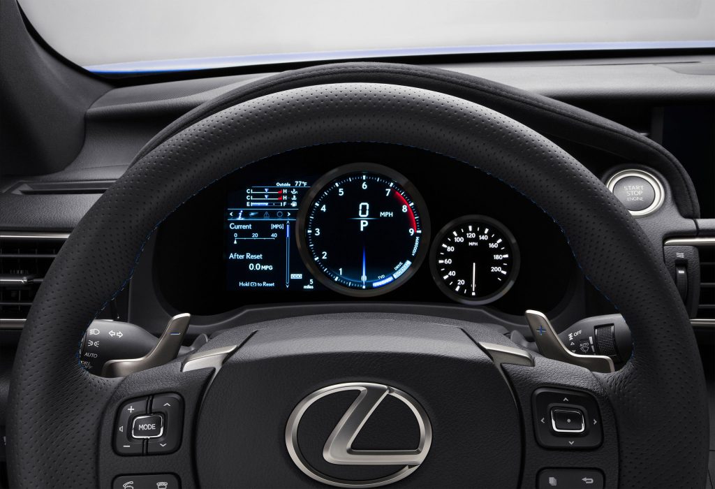 2015-Lexus-RC-F-029
