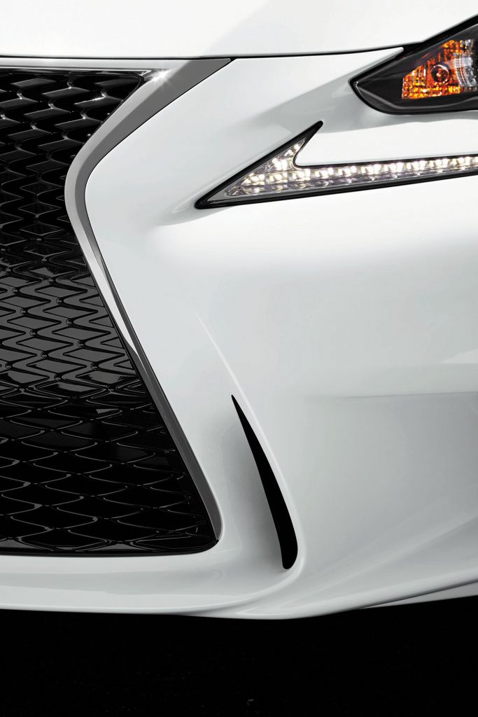 2015_Lexus_Crafted_Line_IS_003