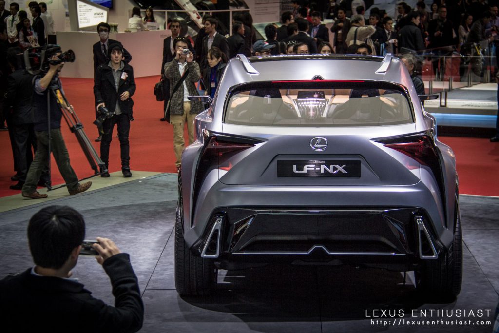 lexus-lf-nx-first-rear-3